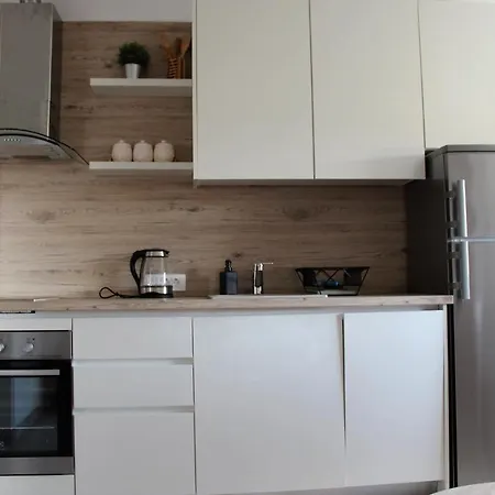 By The Sea Zrnovska Banja, Korcula - 17457 *