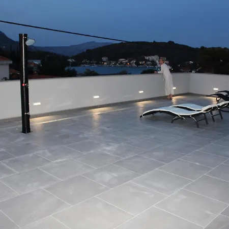 By The Sea Zrnovska Banja, Korcula - 17457 شقة *