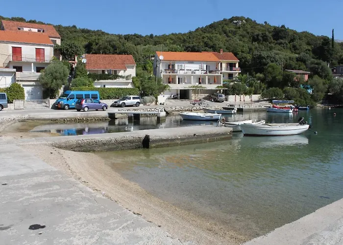 By The Sea Zrnovska Banja, Korcula - 17457 *